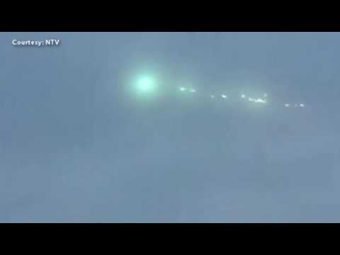 كرة نارية تدور في سماء اليابان