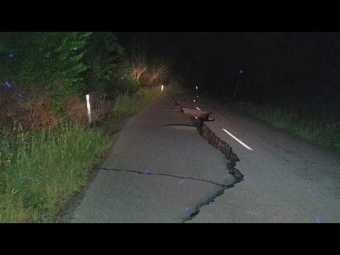 نيوزلندا تُخفض درجة التحذير من وقوع مد بحري