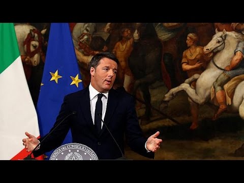 رئيس الوزارء الإيطالي ماتيو رينزي يعلن استقالته