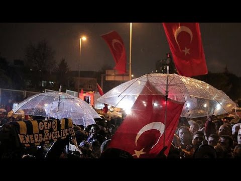 شاهد مئات الاعتقالات في تركيا
