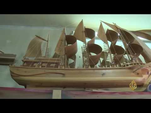 لبناني يعيد تصميم سفن ومراكب مستوحاه من كتب التاريخ