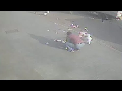 فاعلو الخير يعيدون كلب و4 آلاف دولار طيرها الهواء