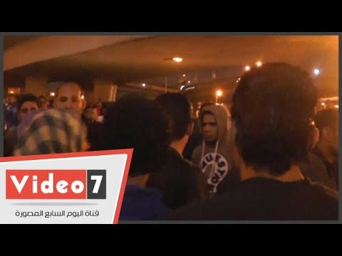 سيدة تطرد رجلًا من التحرير بعد إساءته للشرطة