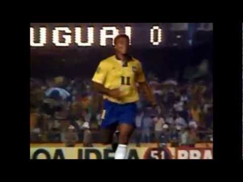 روماريو اللاعب صاحب الـ 1000 هدف