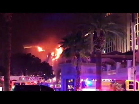 شاهد حريق يتسبب في إغلاق كازينو فندق بيلاجيو