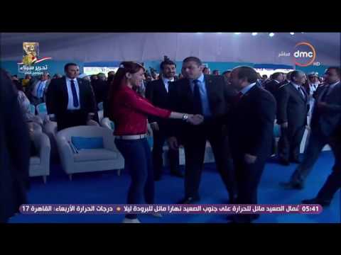 المؤتمر الوطني للشباب  فتاة تقتحم موكب الرئيس أثناء خروجه من المؤتمر والرئيس يمنع الحرس من التدخل