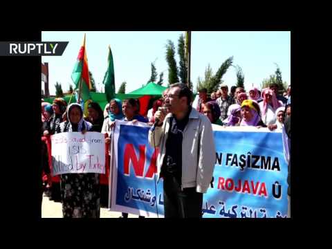 بالفيديو مظاهرات بالمئات في القامشلي ضد الغارات التركية