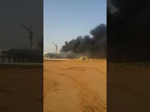 شاهد الجيش المصري يدفع بطائرات لإخماد حريق الماسة