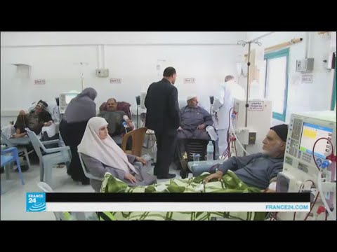 شاهد الحصار الإسرائيلي يضاعف معاناة مرضى غزة