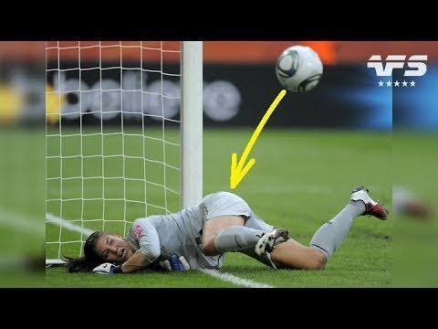 شاهد  أغرب التصديات في العالم من حراس المرمي