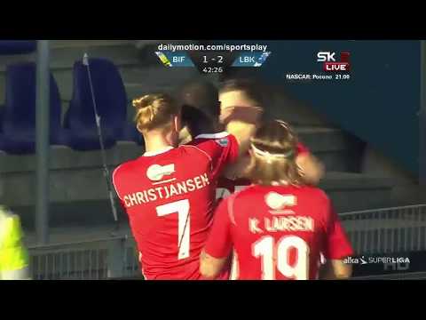 شاهد مهاجم نيجيري يتلاعب بمنافسيه قبل إحراز هدف رائع