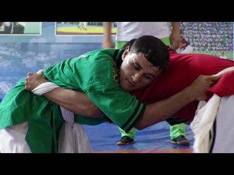 بالفيديو  غوريش رياضة خاصة من التراث التركمانستاني