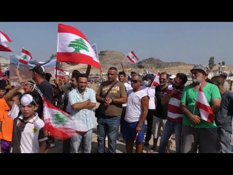 شاهد تظاهرة لصيادي السمك في بيروت