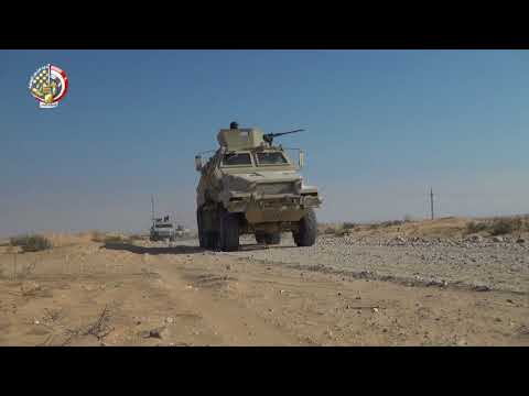 شاهد تدمير 9 سيارات دفع رباعي مُحملة بالأسلحة والمواد المتفجرة