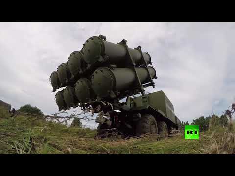 شاهد ​​لحظة إطلاق صاروخ من منظومة بال على هدف بحري ​