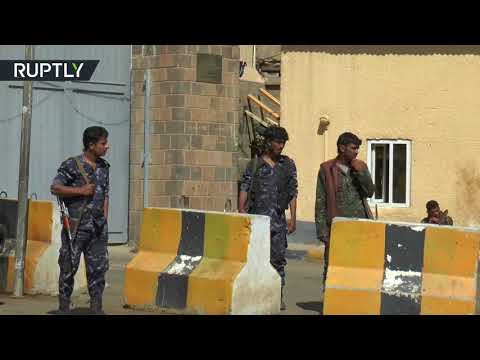 شاهد روسيا تعلق عمل بعثتها الدبلوماسية في صنعاء
