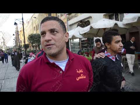 بالفيديو  مصريون يكشفون عن كم الأموال في جيوبهم