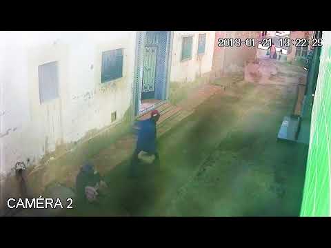 لحظة سرقة زوجين حقيبة امرأة عجوز بالمغرب