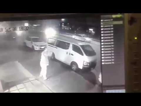 ماذا فعل مصري مع 3 أشخاص حاولوا سرقة مطعم بالسعودية