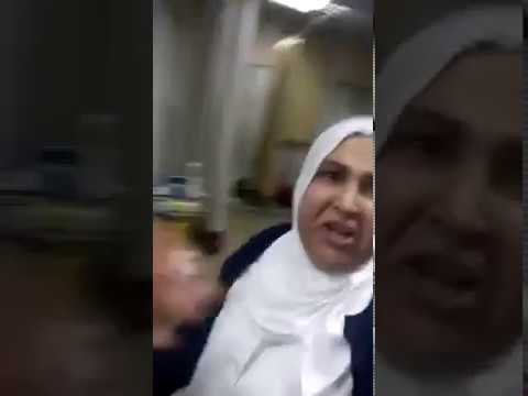 شاهد مستشفى التأمين الصحي ترفض استقبال مريض على فراش الموت