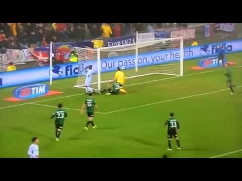 صلاح يقود فيورنتينا لفوز ساحق على ساسولو