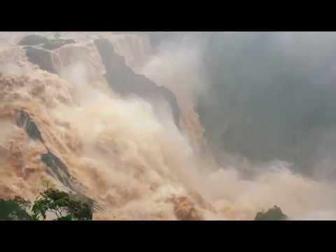 هذا ما فعلته مياه الأمطار الغزيرة بشلالات بارون