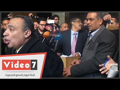 صحافي يهاجم ضياء رشوان في مؤتمره