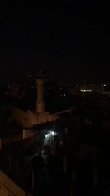 شاهد غزة تتعرّض الآن لغارات جويّة إسرائيلية