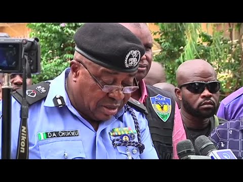 الشرطة تلقي القبض على 8 أشخاص