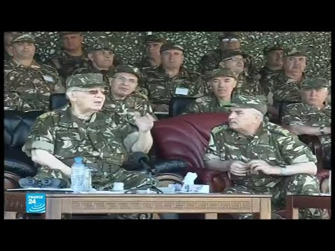 شاهدتغييرات وتعيينات جديدة في قيادات الجيش الجزائري