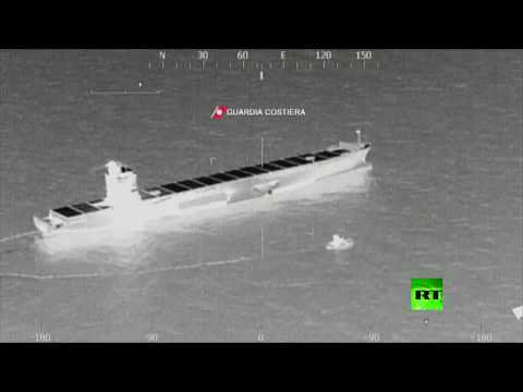 محاولات إزالة بقعة الوقود في مكان اصطدام السفينتين التونيسية والقبرصية في المتوسط