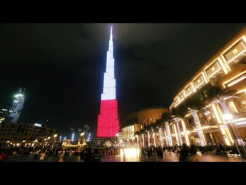شاهد برج خليفة يكتسي بألوان علم بولندا في ذكرى استقلالها