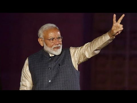 رئيس الوزراء الهندي يحقق فوزًا ساحقًا في الانخابات البرلمانية