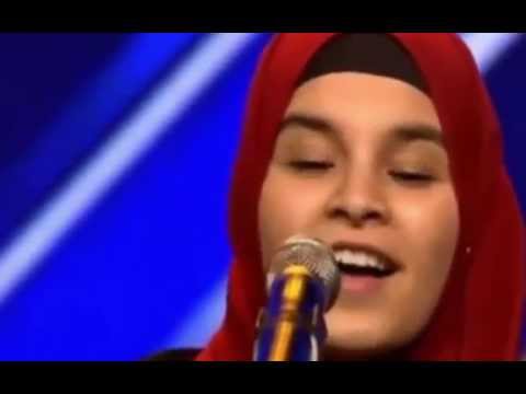 فتاة محجبة تدهش حكّام إكس فاكتور التركي