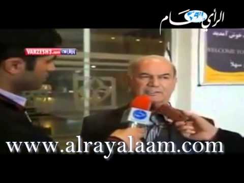 رئيس نادي يضرب مراسلًا على الهواء