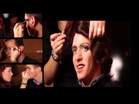 مذيع مغربي يظهر بوجه نصف امراة