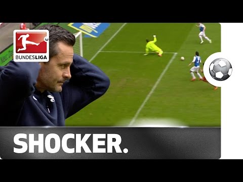 لاعب يهدر هدفا بطريقه غريبة