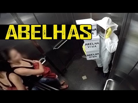 شاب ينفذ مقلبًا مخيفًا داخل الأسانسير