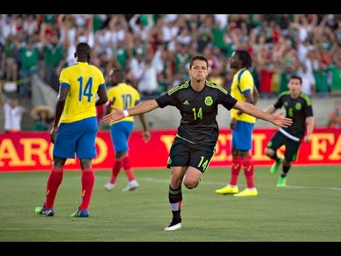 شاهد مهاجم المكسيك تشيتشاريتو يسجِّل في مرمى الإكوادور