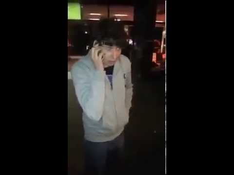 شاب أمريكي يشعل مواقع التواصل بتقليد السعوديين