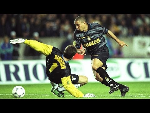 شاهد بالفيديو لمسات ساحرة للبرازيلي رونالدو