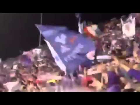 بالفيديو جمهور فريق فيورنتينا يشجعون محمد صلاح بجنون