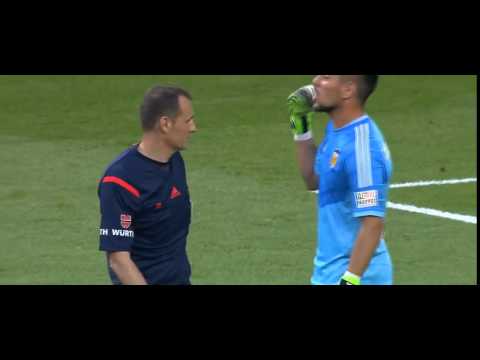 شاهد حارسفالنسيا يخدع كريستيانو رونالدو