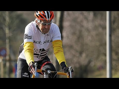شاهد غرق سفينة تقل مئات الركاب في الصين