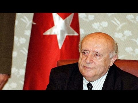 وفاة سليمان ديميرل الملقب بأبي السياسة التركية