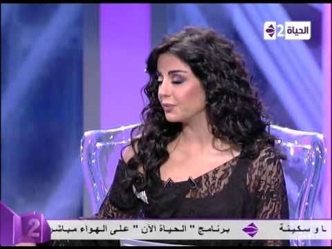 بالفيديو توقيف عامل وبحوزته مواد مخدرة في سوهاج