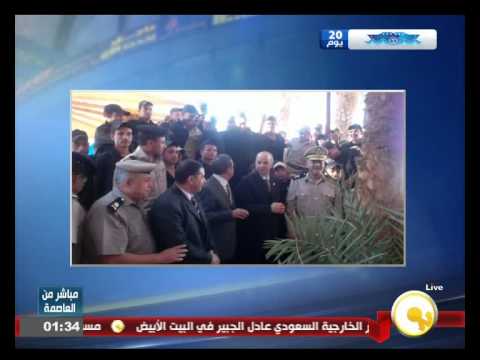 شاهد محافظ الوادي الجديد يتلقى تهنئة المواطنين