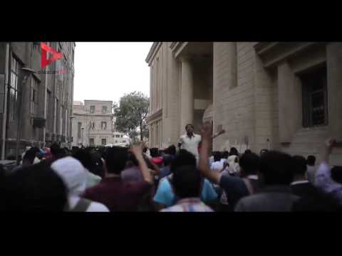 طُلاب الإخوان ينظِّمون مسيرة داخل جامعة القاهرة