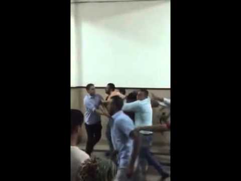 شاهد أمن القصر العيني يعتدي على أهالي مريض