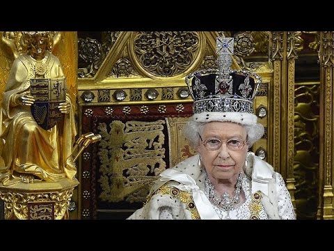 شاهد الملكة إليزابيث الثانية تحقق رقما قياسيا